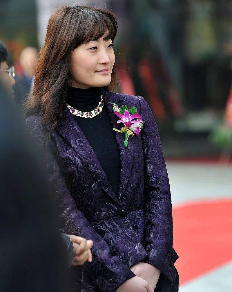 宗馥莉接班,千亿饮料帝国平稳交接_宗庆后_娃哈哈_传承