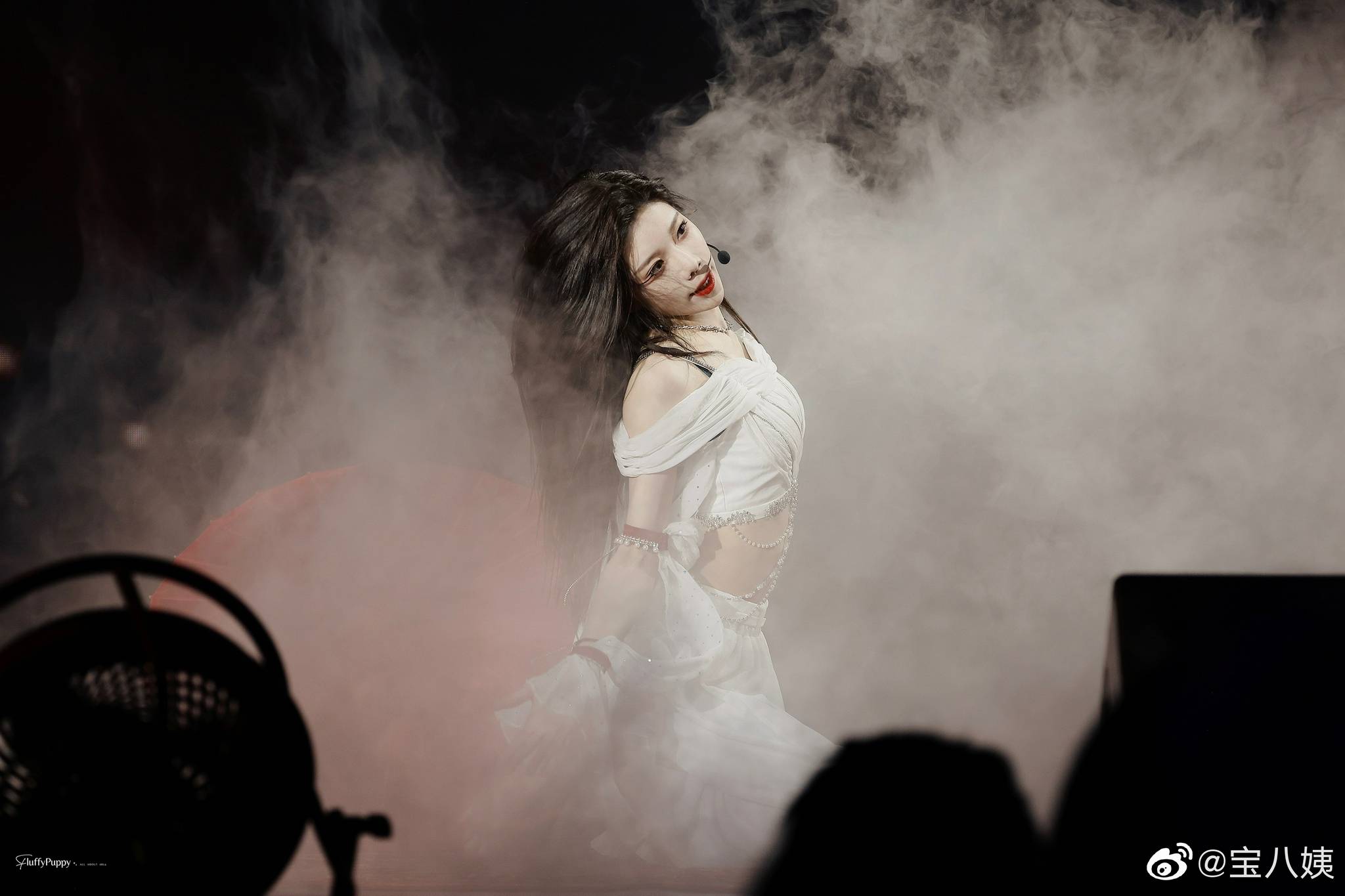 红玫瑰与白玫瑰 九敏,今晚的沈梦瑶真的好绝,又欲又帅……_人命_沈