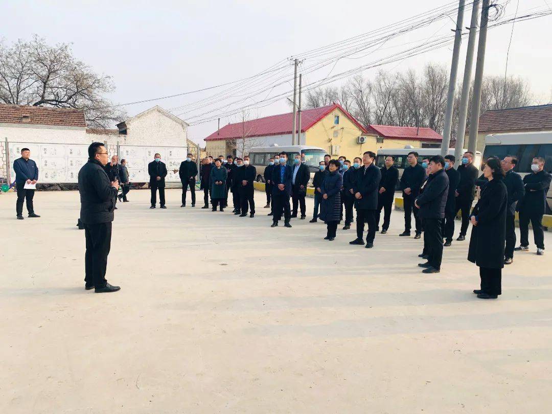 乳山市政府副市长,党组成员宋国华带领乳山市考察团到我镇任庄村,苏庄