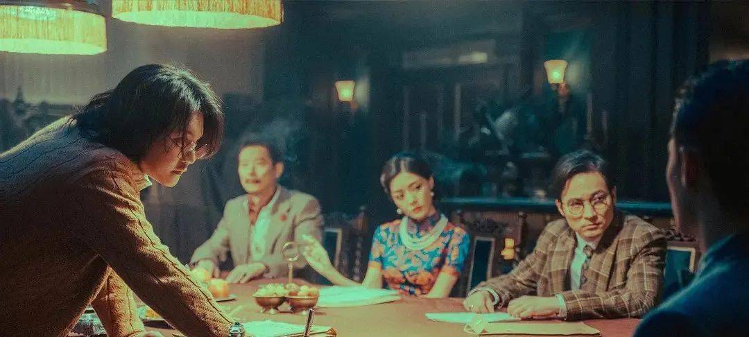 电影|从希区柯克到《扬名立万》，悬疑片是如何让你「欲罢不能」的