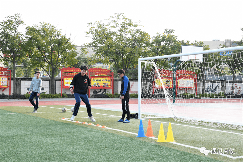 夺得全市第六名的历史最好成绩短短三年的时间,闽侯县虎峰初级中学