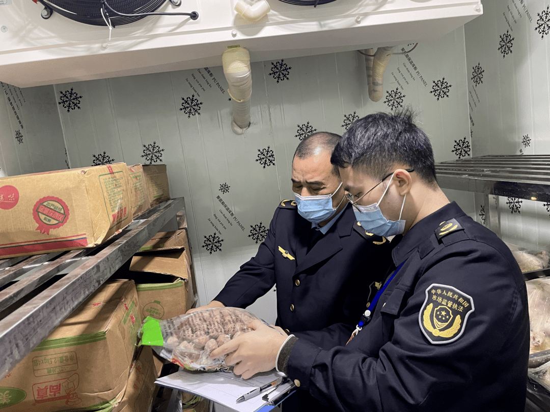 实事市市场监督管理局江东新区分局特邀人大代表开展食品药品监督检查