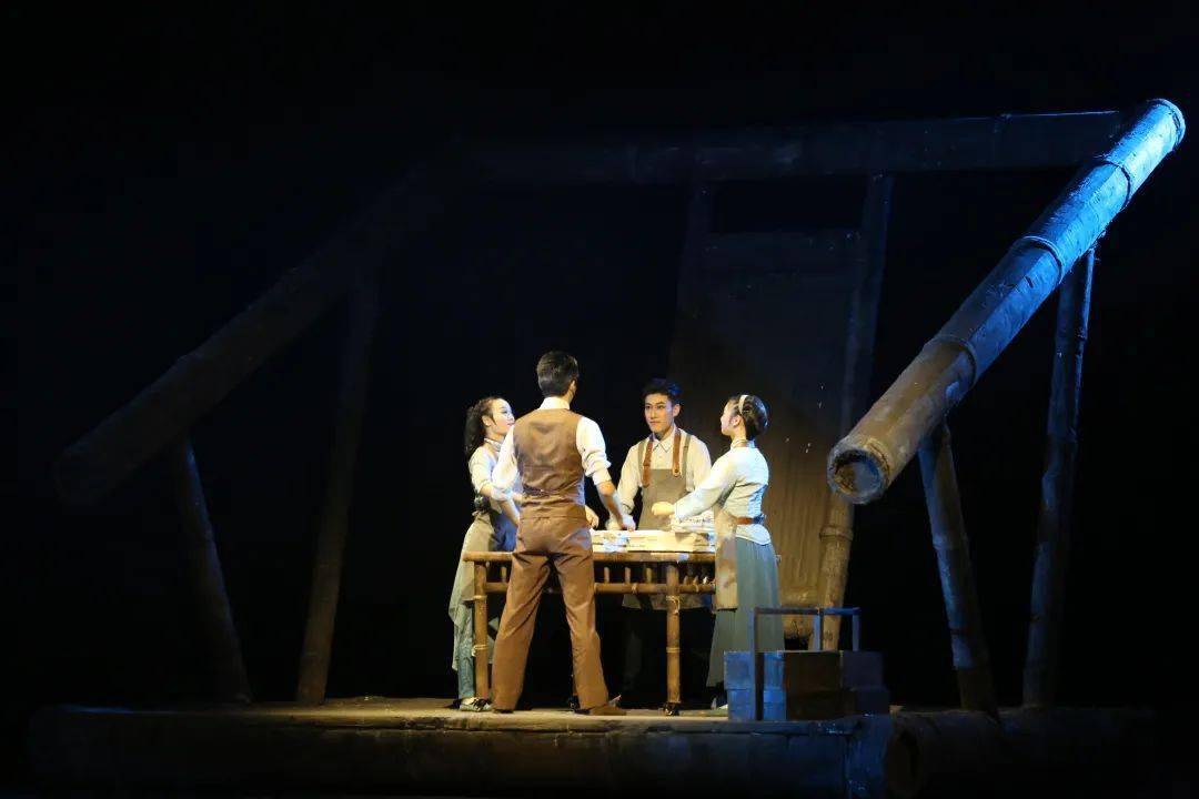 演出回顾||大型原创舞剧《努力餐》,张家港站演出圆满落幕!