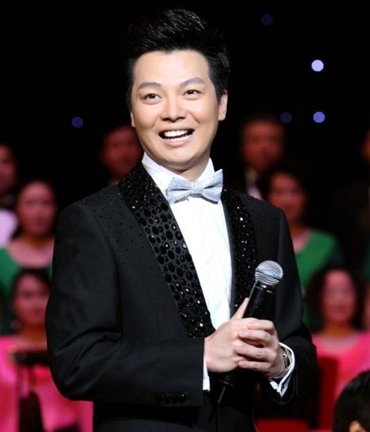 春晚主持人任鲁豫我从小就不是一个听话的孩子勇闯敢拼不服输