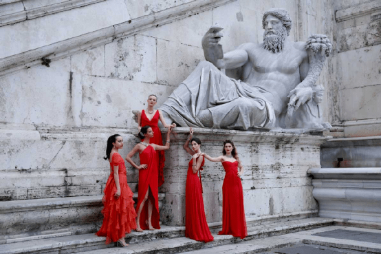 服装《欲望都市》续集回归：又想骗我买买买？