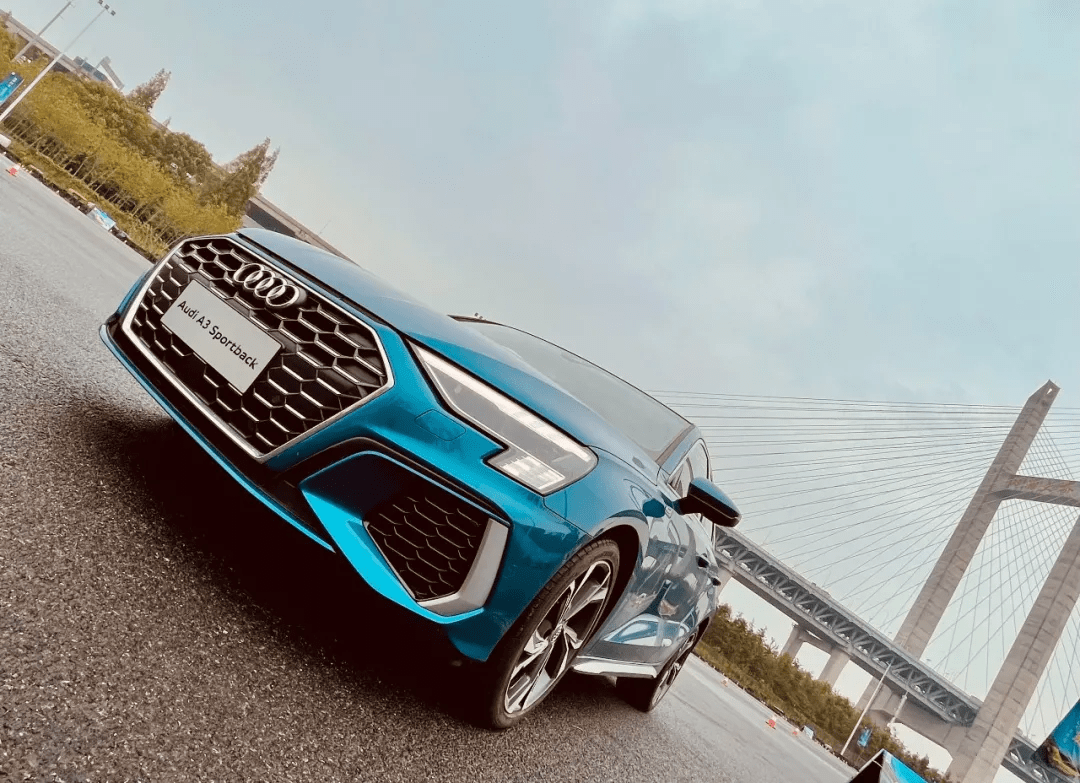 仕驾丨奥迪a3sportback让玩味不止