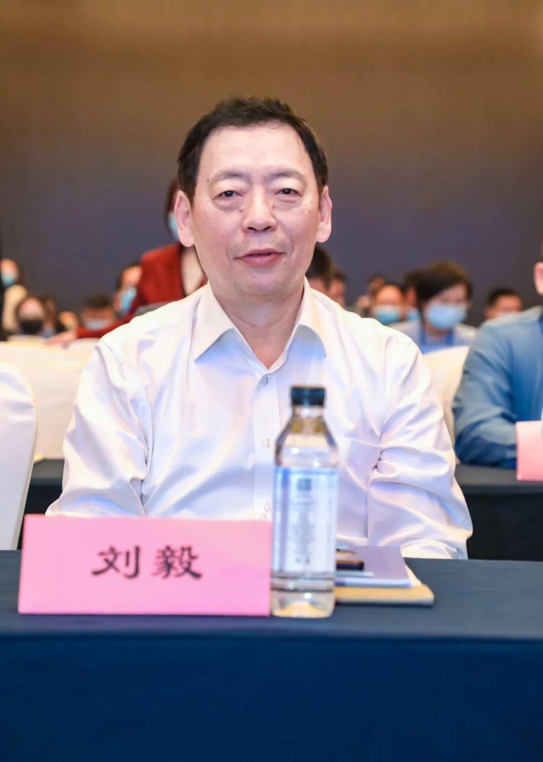 建筑集团股份有限公司总工程师毛志兵;中国钢结构协会常务副会长刘毅