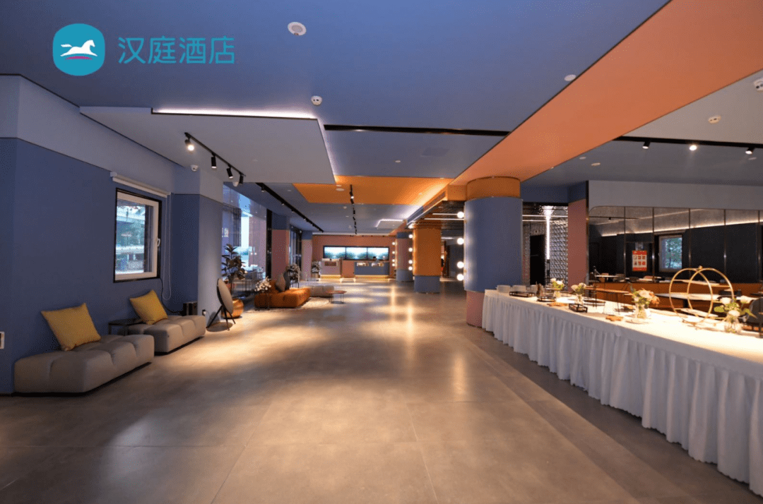 东呈酒店十五年:湖北前教师的"千城万店"梦想