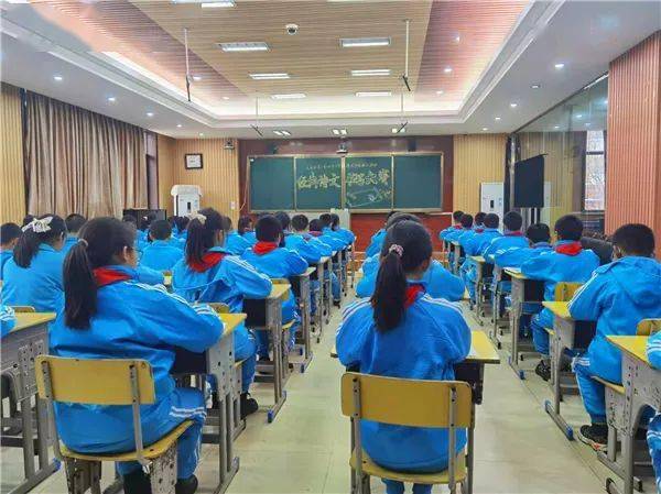 天易金霞小学:笔墨展风采 书法绘青春