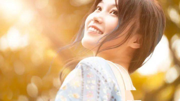 补充为什么过早出现皱纹?或与这4个坏习惯有关,早知道早了解!