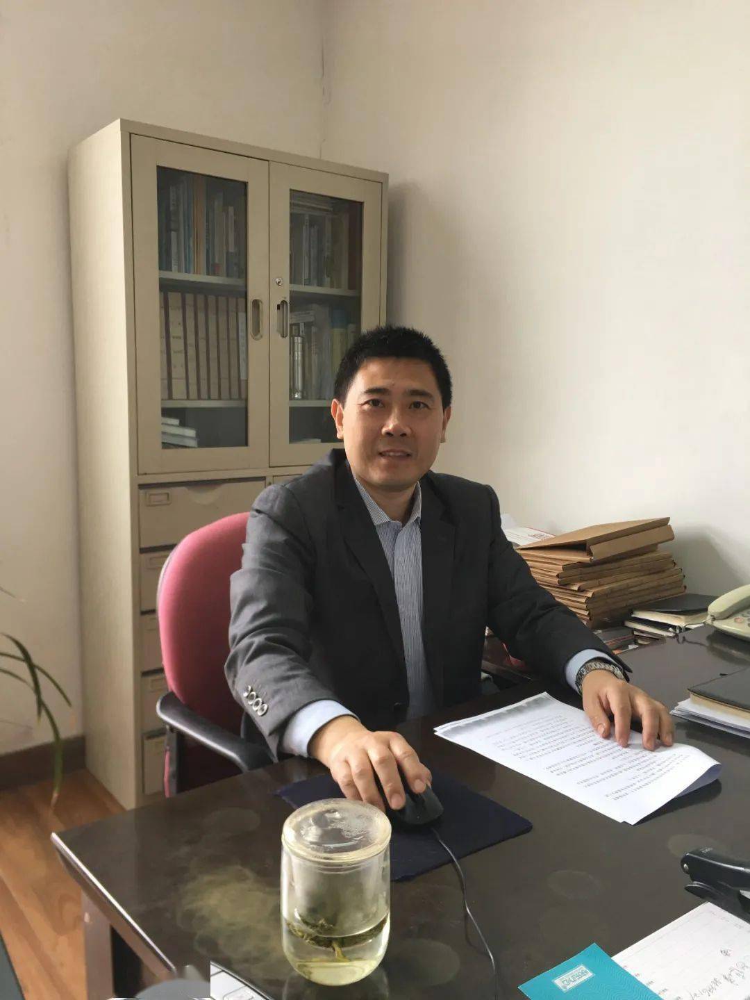 杜俊河鹧鴣天·十梅庵访梅十里春风十里春一山梅放一山魂