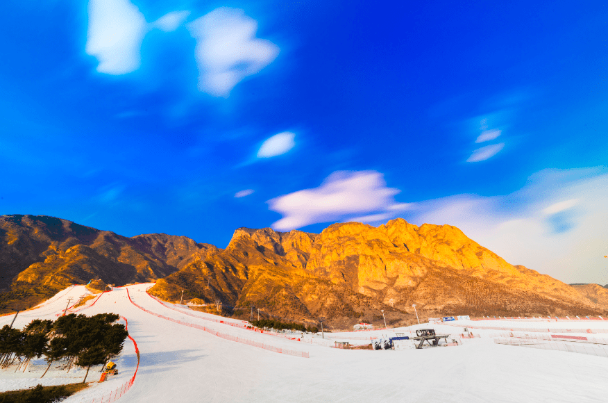 小海坨山滑雪场图片