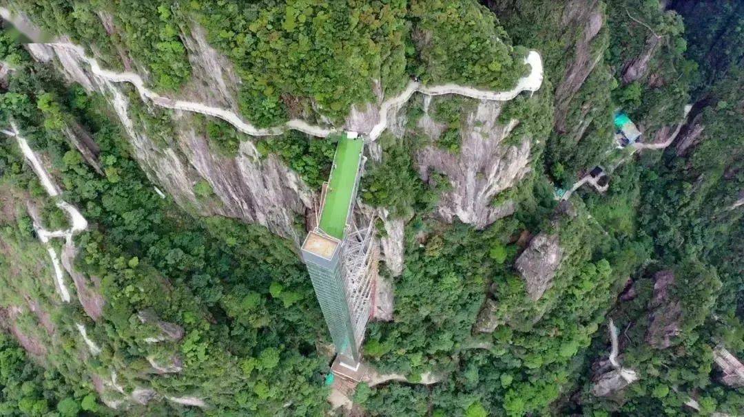 特色自駕莽山冬韻森林溫泉酒店無邊懸崖露天溫泉霧凇雲海住在風景裡泡