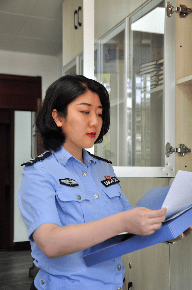 冀青之星任彦蓉从军人到行政内勤民警服务群众初心不改