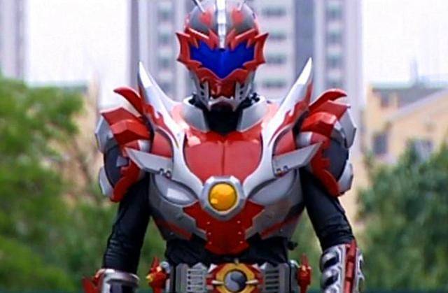 铠甲勇士：五人合体变身的帝皇侠,意识是属于谁的?_控制_意志_炎龙侠