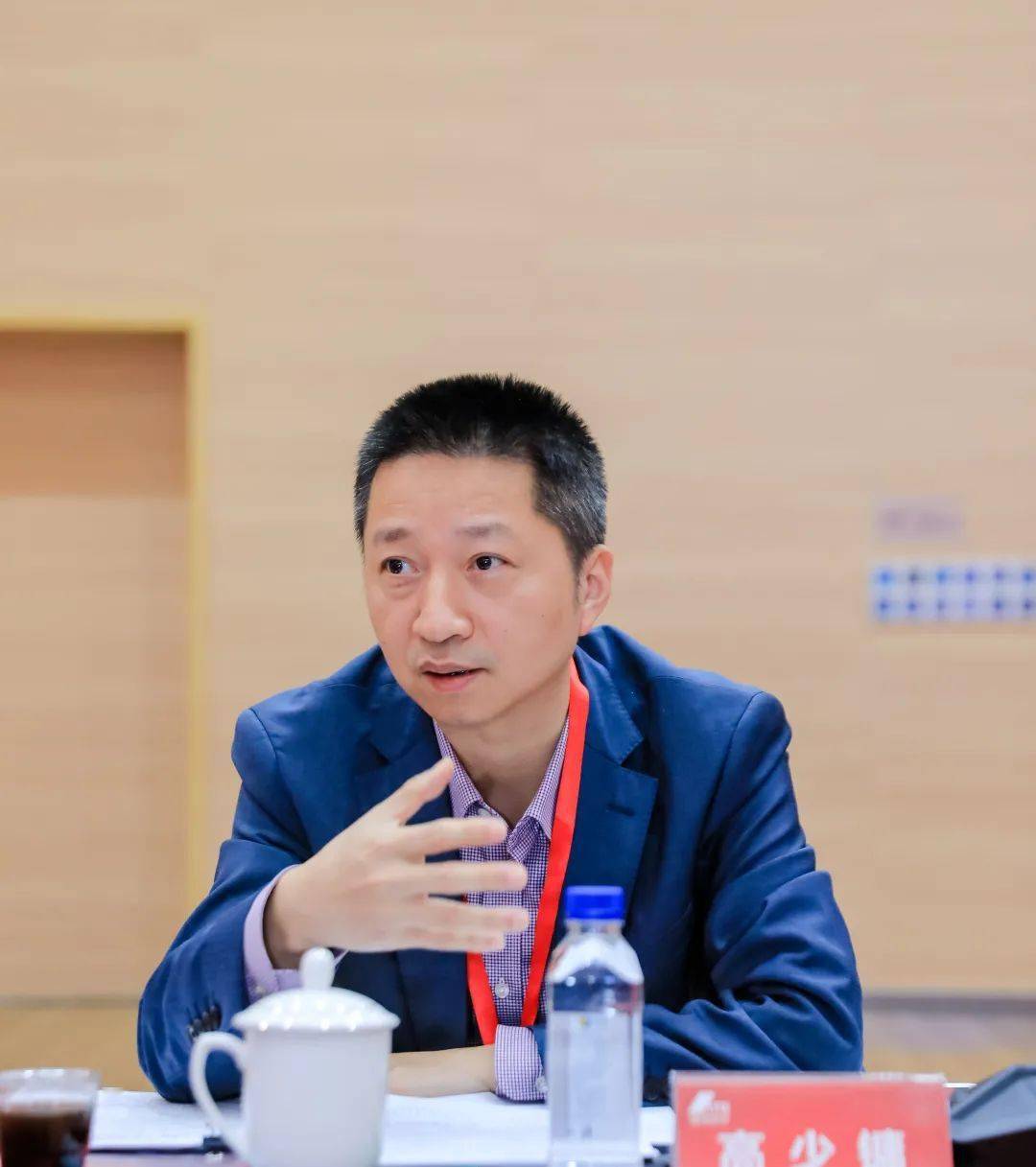 厦门国贸集团股份有限公司董事长高少镛强调了在疫情和供应链数字化