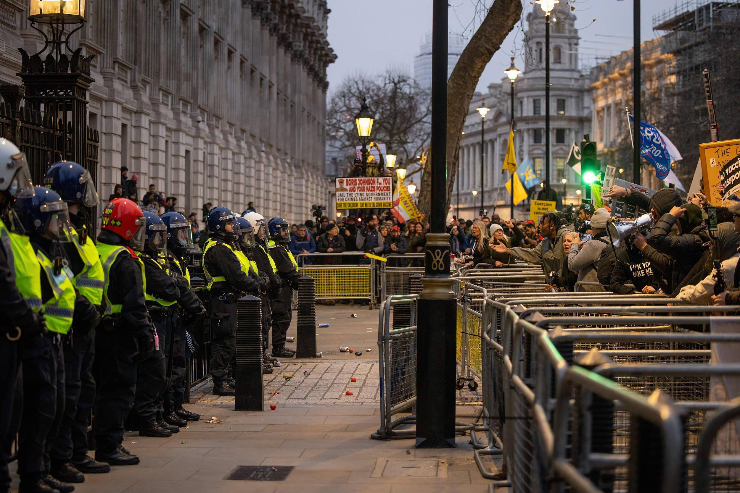 英國奧密克戎日新增破萬，政府顧問：實際病例數或為十倍 國際 第3張