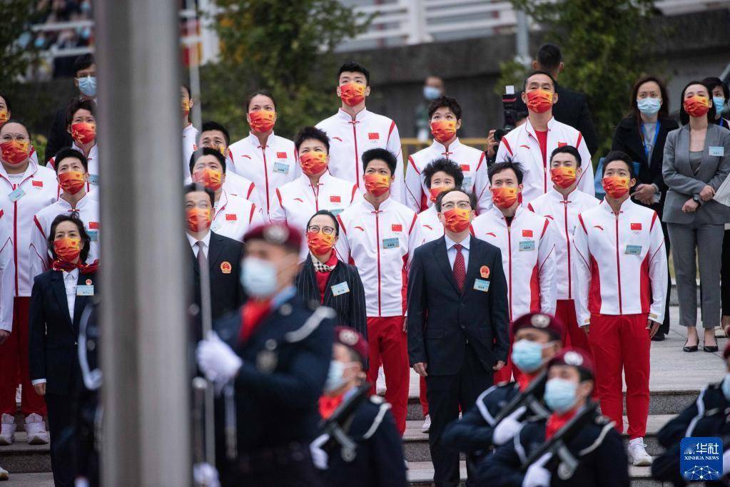 內地奧運健兒代表團參加慶祝澳門迴歸22週年升旗儀式