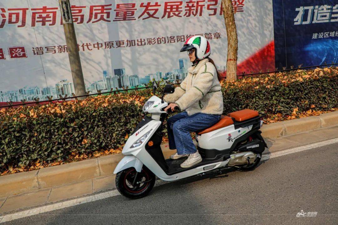 绵羊中的小皮卡大阳载载125评测