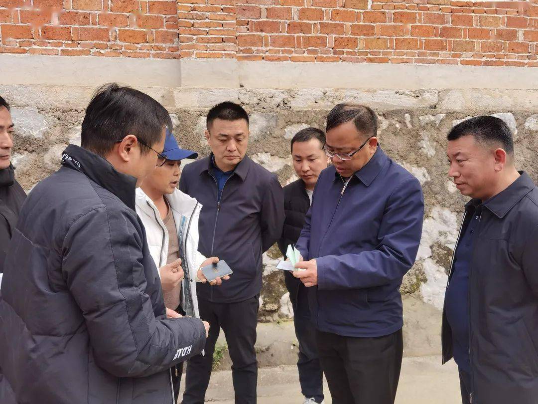 始终把安全放在首位切实做好隐患排查整改秦跃平赴沿溪镇督导安全生产