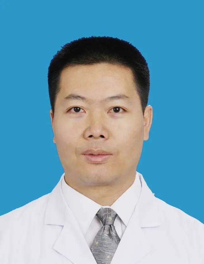 手术|【媒体视角】新疆日报 | 黄异飞：不断创新攻坚 更好服务患者