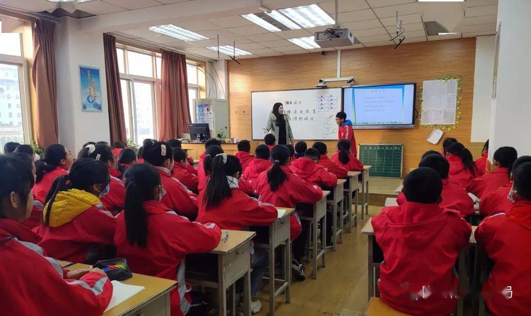 课堂上,礼县一中初中部,实验中学,礼县四中,实验小学,东城小学,西城