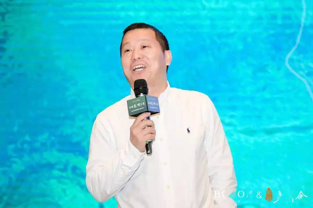 嘉宾的云南当地的行业前辈云南大全视光学眼镜有限公司董事长周全表示