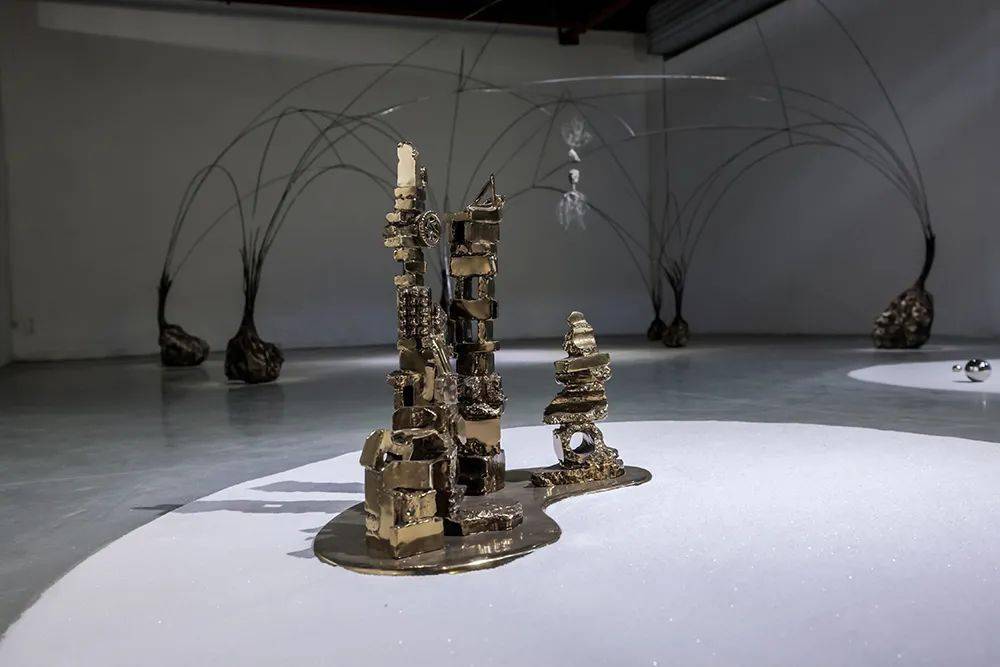 2》,明天雕塑奖展览现场,2021《 " 积木游戏 " 项目计划》,是艺术家