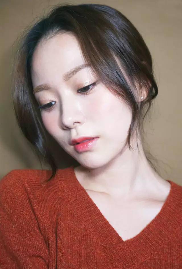 这三款温柔系斩男妆,简直让人怦然心动!