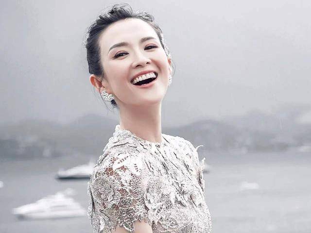 章子怡否认与汪峰已离婚 2ed6ea78623b42118f1e9408101cfd5d.jpeg