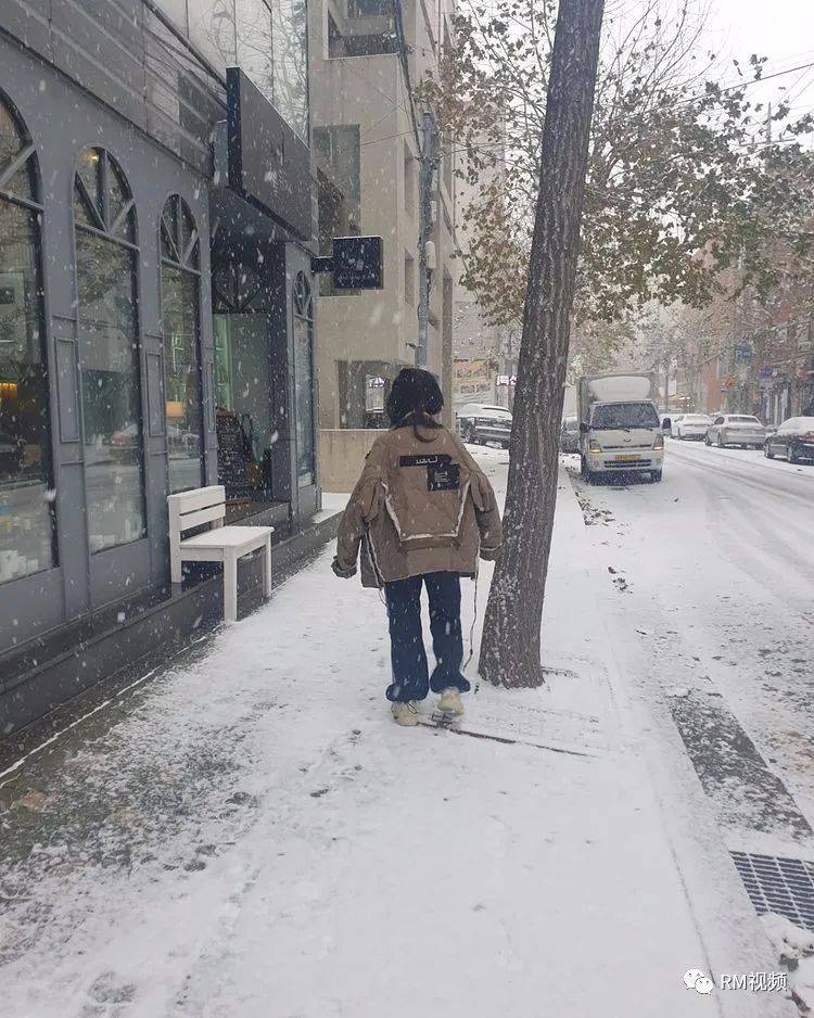 星更新，几天前突如其来的小雪_星更新_小雪