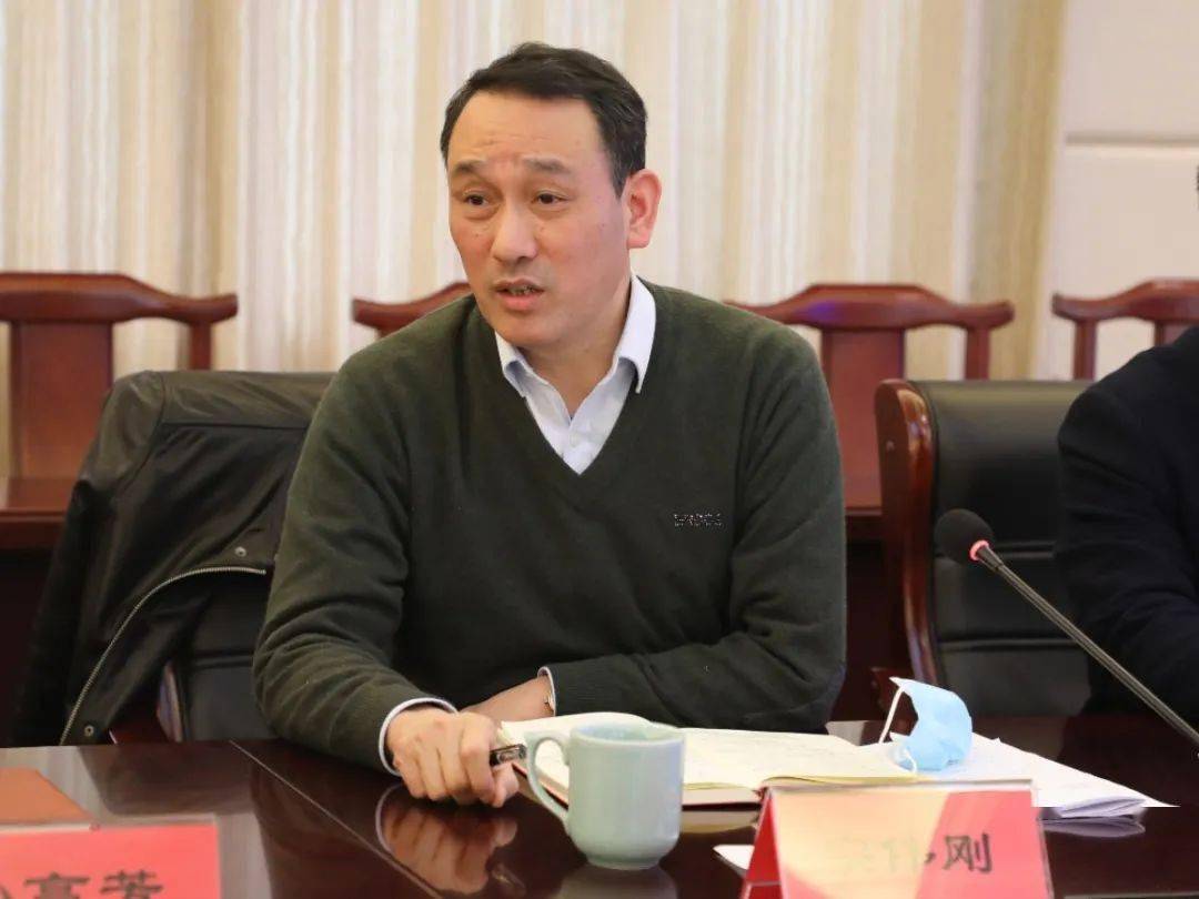 老领导代表 (左右滑动查看更多)12月25日,市委副书记,市长陈寿彬