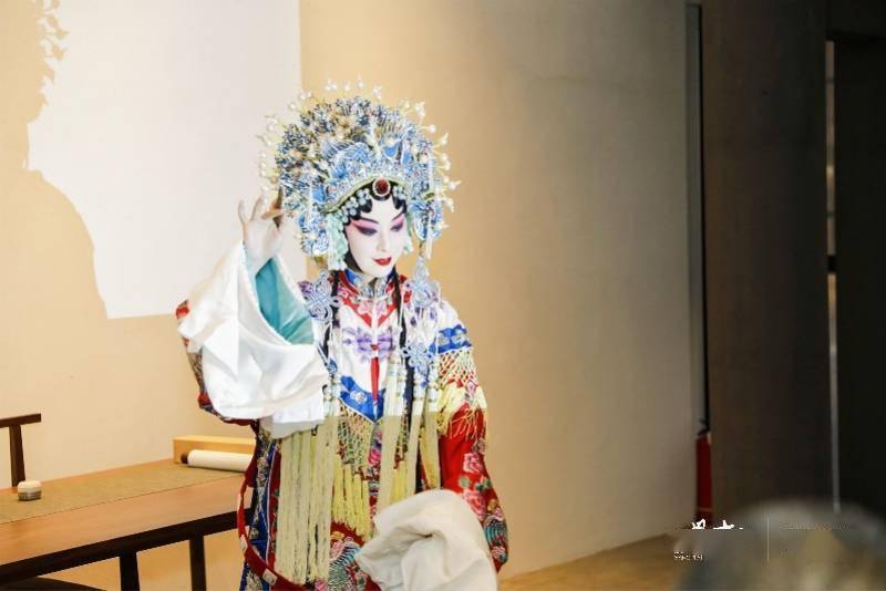 李白|以李白《上阳台帖》为主题，这个展览再现古代文人与酒的渊源