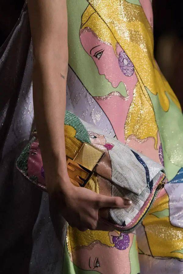 设计 聪明的设计师,早就与艺术家合作了~