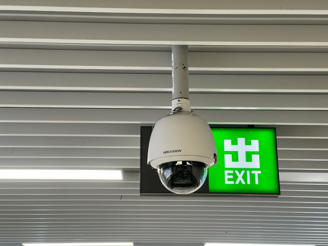 多!_监控_车站_摄像头