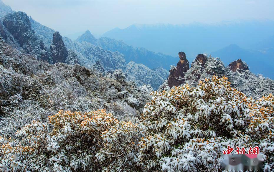 银装素裹|航拍江西三清山雪景：银装素裹宛如童话世界