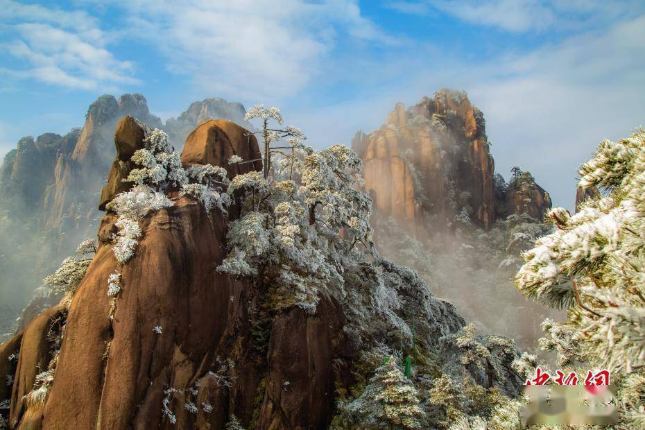 银装素裹|航拍江西三清山雪景：银装素裹宛如童话世界