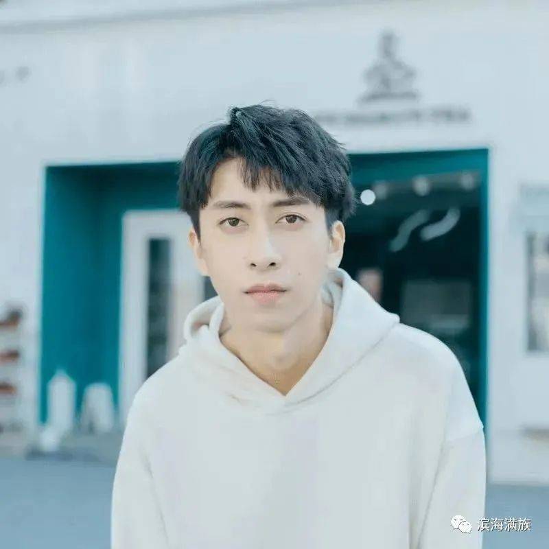 是七叔呢火爆乐坛 他到底是哪里人(音频)_燕无_叶泽浩_歌词