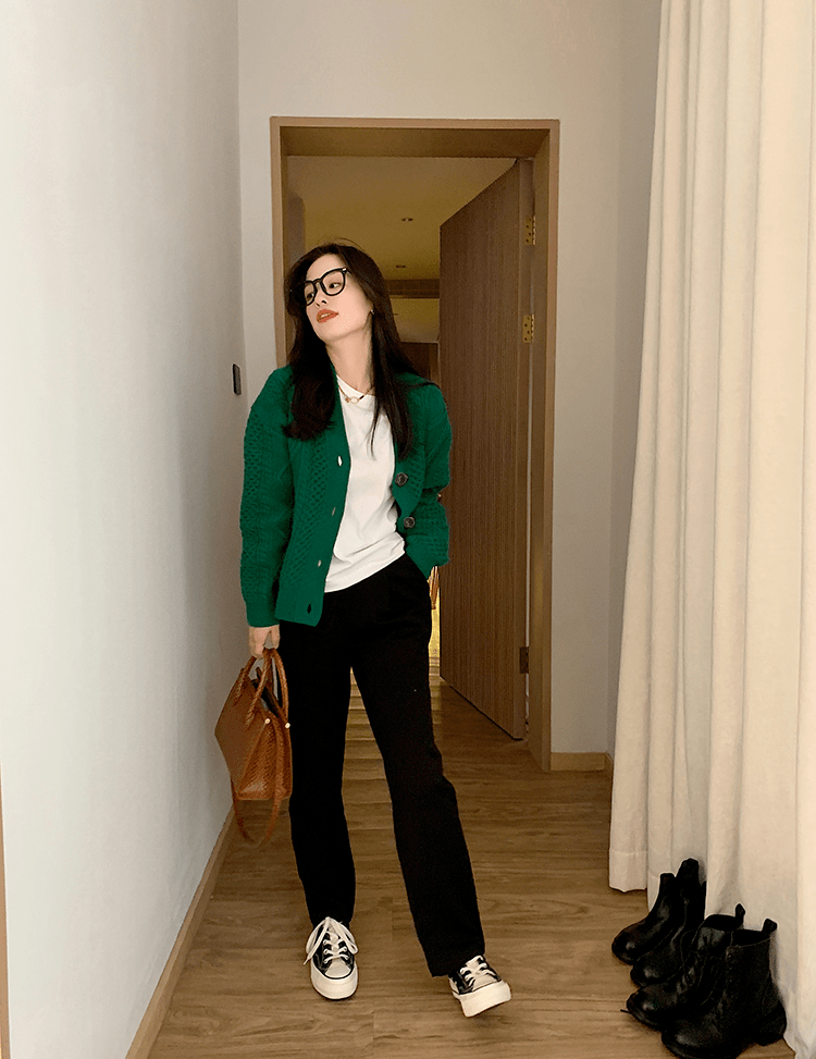 怎么搭配自己喜欢的专属衣服 e1b9c82d03a64d4db19094320d4f16a1.png