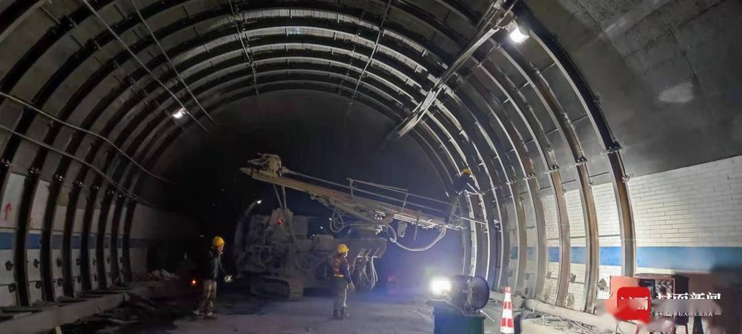 应急抢险工程完工国道g542线四川达州铁山隧道段恢复通行