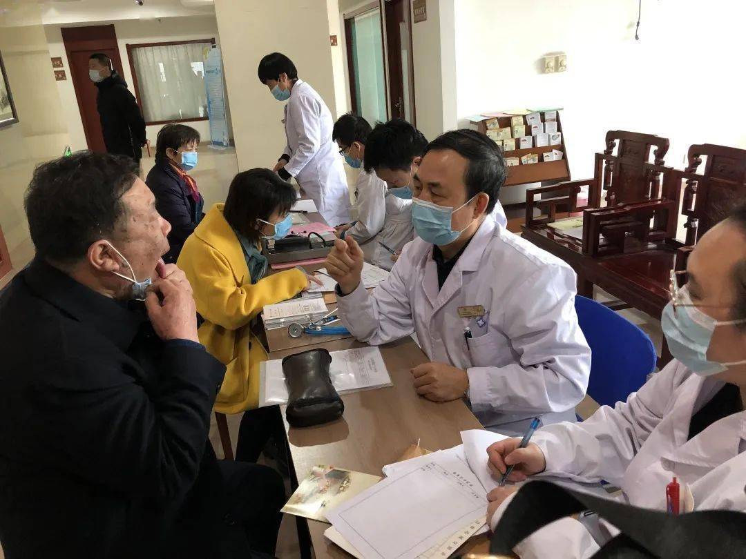 精研岐黄怀仁心医德医术两双全记山西省名中医李双全