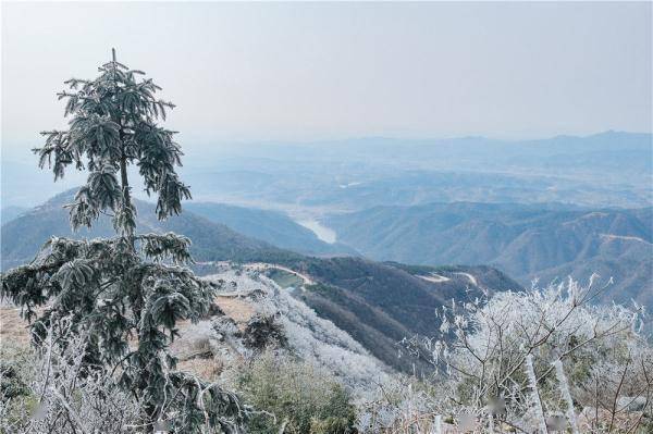 交界处|雪后初霁老君山