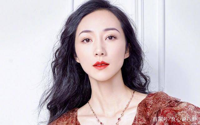 娱乐圈清流韩雪,军人世家规矩多,一句话无形中炫富_理念_家庭_保养
