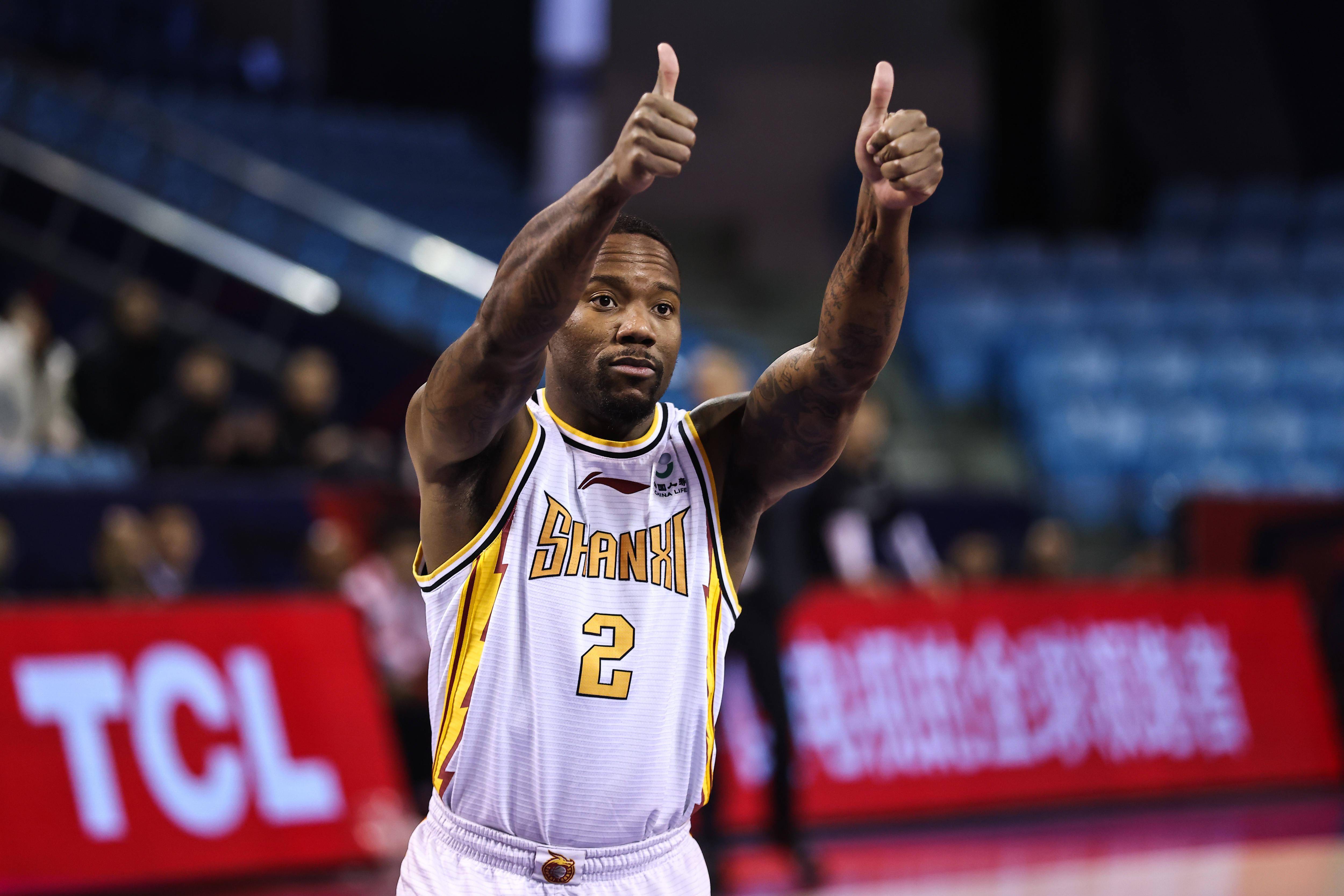 外援|縱觀CBA｜21名外援再就業(yè)，中國(guó)籃球急需這把“雙刃劍”