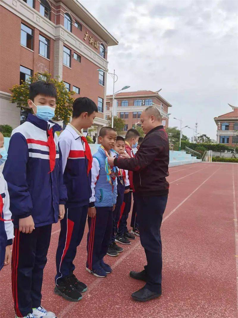 建党百年 科技强国——厦门市新圩学校2021年校园科技节闭幕啦!