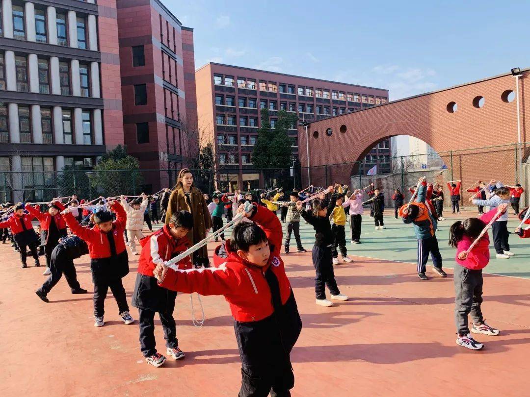 江北新区明道小学图片