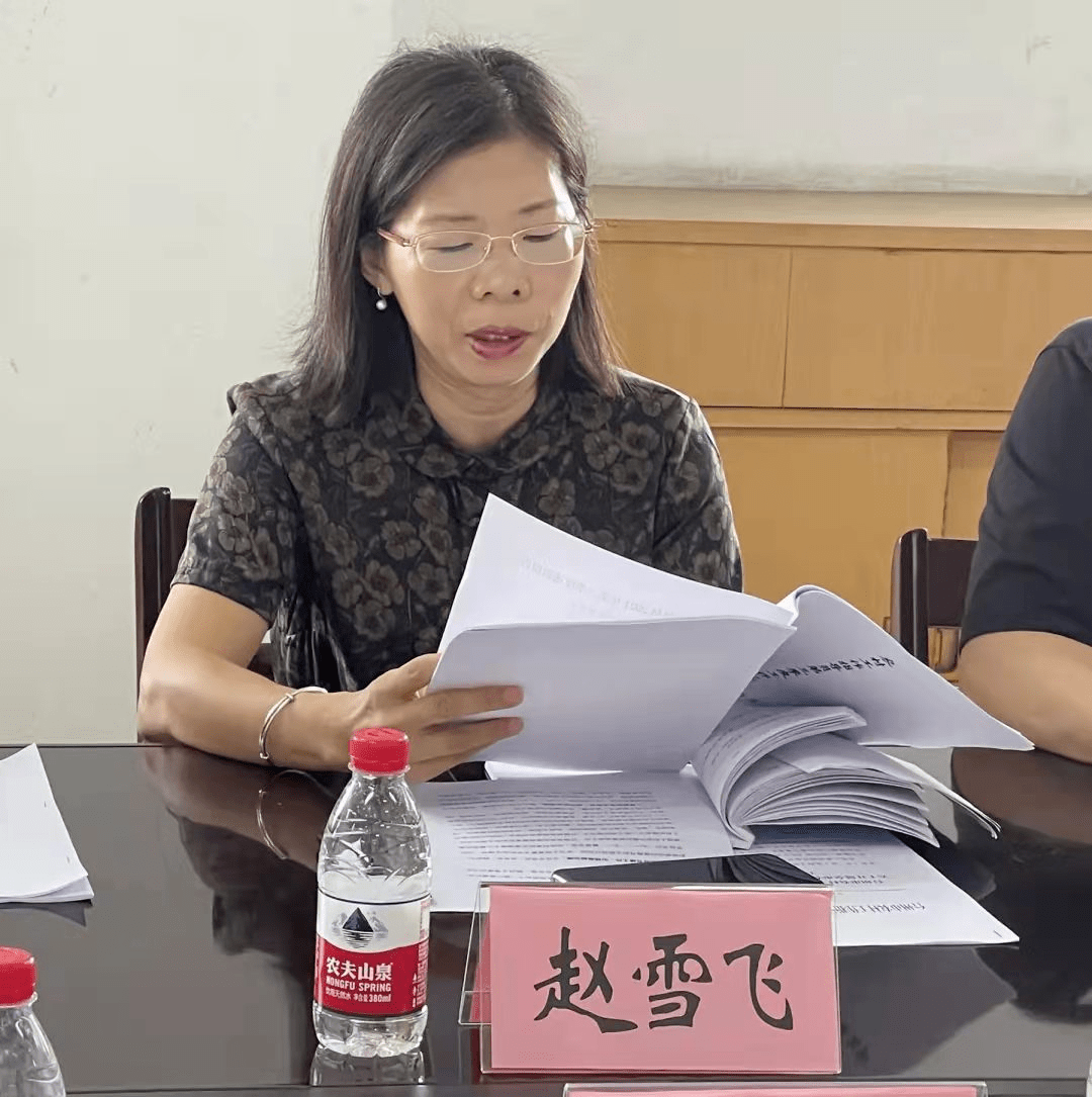 来自财政局的岗上村指导员赵雪飞就在学习会上对"一事一议"财政奖补