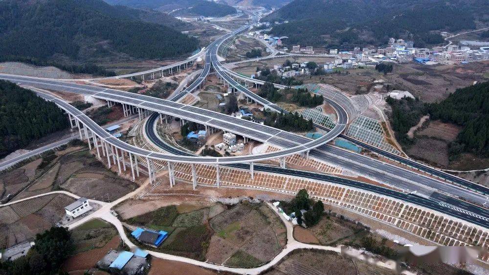 抗疫之际,铜仁两条高速开通迎新年_江玉_印松_高速公路