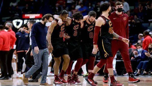 巴塞羅那|命苦！連續(xù)膝蓋韌帶撕裂！難，他真的太難了