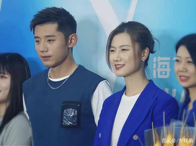 两年前,在节目上,当被询问到有没有男朋友,丁宁害羞地表示自己从未谈